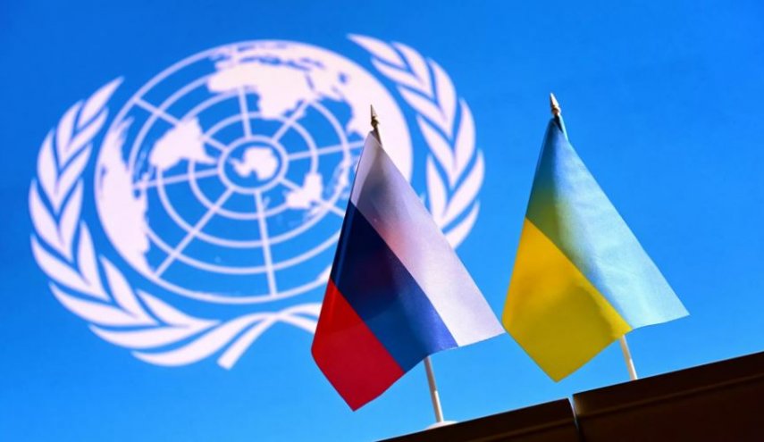 أوكرانيا توصي رعاياها بمغادرة روسيا