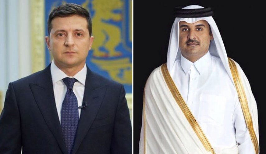 زيلينسكي يتصل بأمير قطر على خلفية العملية العسكرية الروسية