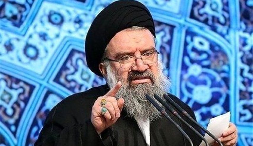 امام جمعة طهران: التدخلات الامريكية هي سبب الأزمة الاوكرانية