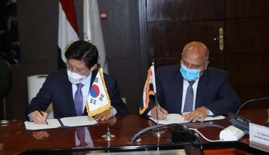 مصر وكوريا الجنوبية توقعان مذكرة تفاهم في القطاع السككي