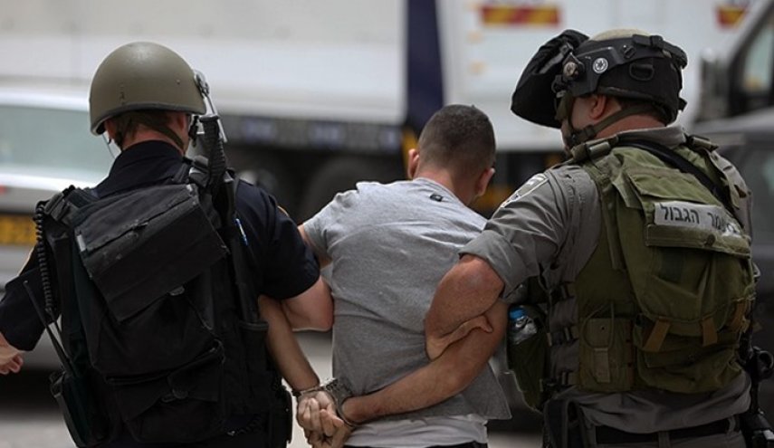 جيش الاحتلال يعتقل 3 فلسطينيين قرب غزة
