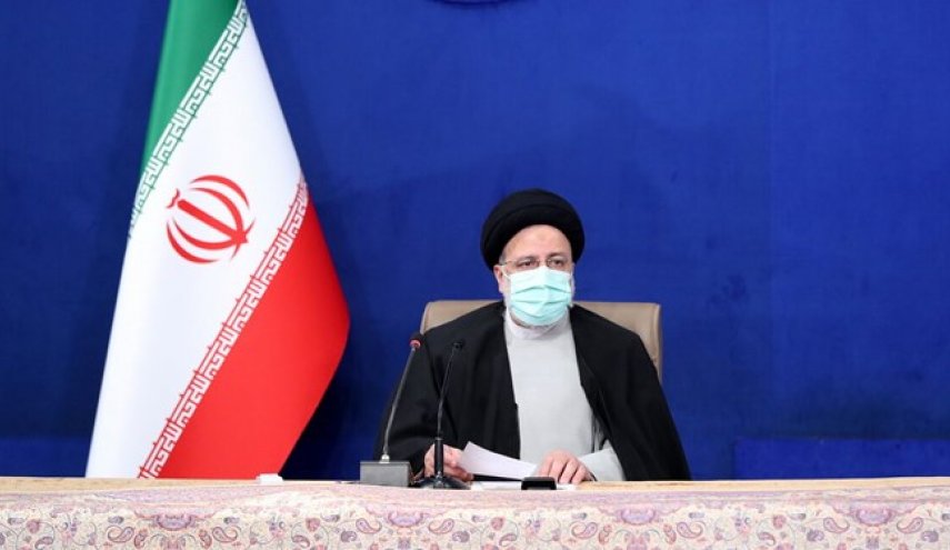 الرئيس الايراني يوعز بتنفيذ قانون نقل المياه من بحر عمان الى جنوب شرق البلاد