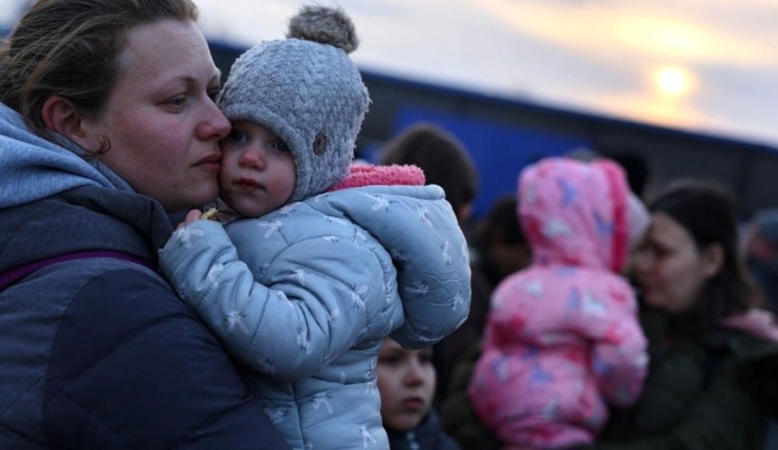 فرانسه، انگلیس را به بدرفتاری با پناهندگان اوکراینی متهم کرد