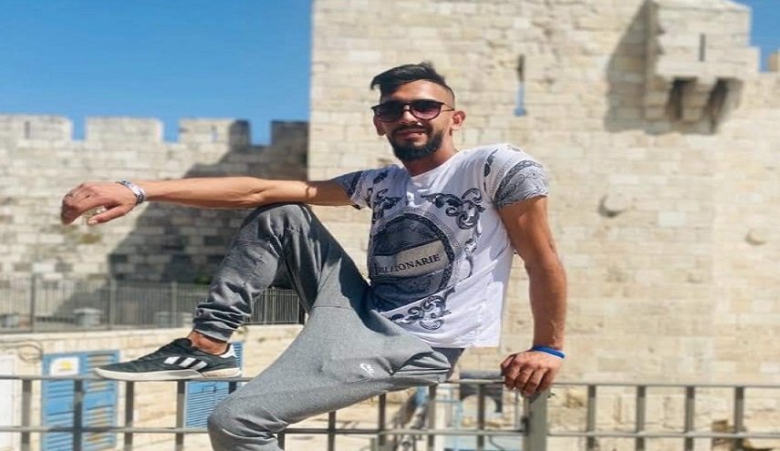 المقاومة الفلسطينية تشيد بعملية الطعن في القدس