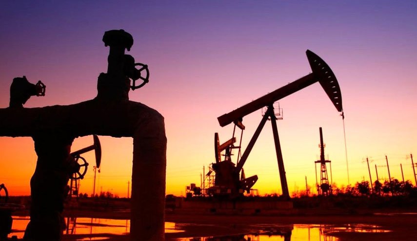 گزارش رویترز از ناکامی آمریکا برای قطع اتحاد روسیه و ونزوئلا و جایگزینی صادرات نفت روسیه
