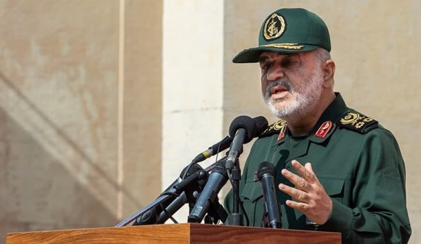 سرلشکر سلامی: با سلاح دیگران نمی‌توان از یک ملت بزرگ دفاع کرد/ ریشه‌های قدرت ایران 