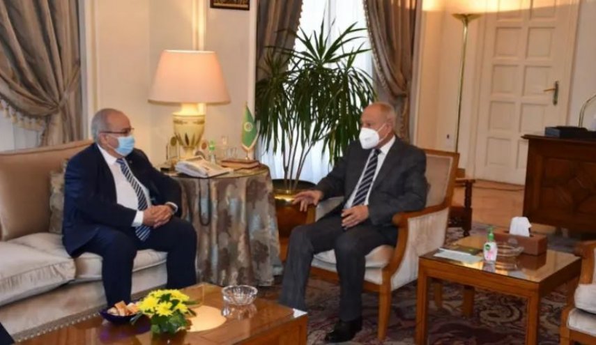 لعمامرة و أبوالغيط يتفقان على تكثيف الجهود لانجاح القمة العربية المقبلة بالجزائر