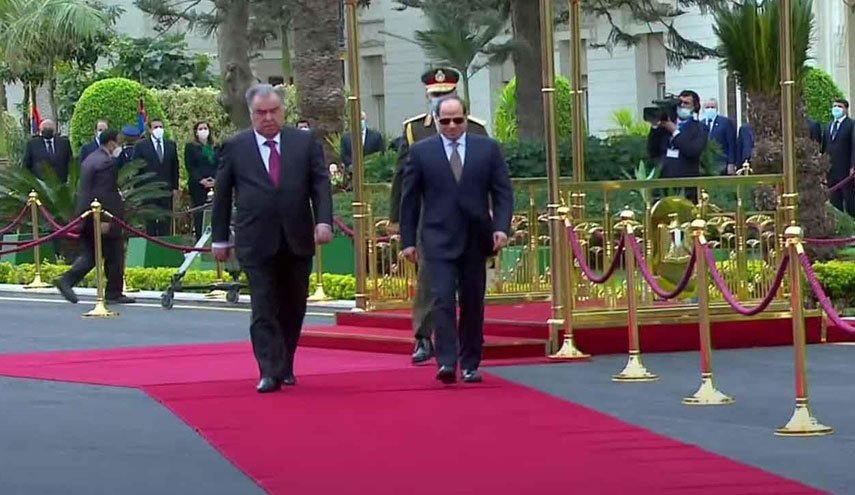 مصر وطاجيكستان توقعان عدة اتفاقيات بحضور السيسي وعلي رحمان