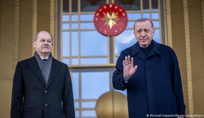شولتس وأردوغان يجريان محادثات بشأن أوكرانيا