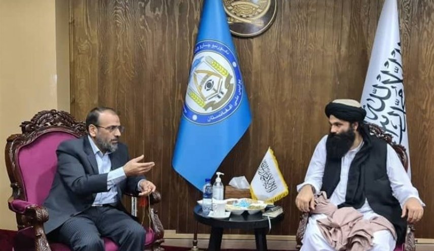 دیدار وزیر کشور طالبان با مقامات سفارت ایران و توافق بر سر تشکیل هیئت مشترک مرزی 