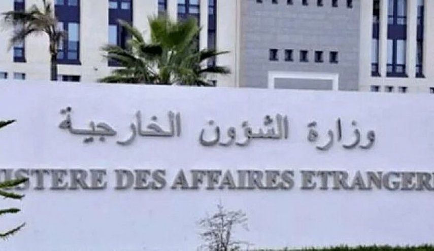 الخارجية الجزائرية تعلن عن استدعاء سفيرها في مدريد 'فورا'