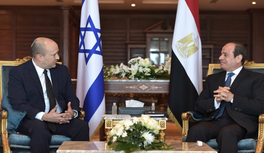 إعلام 'إسرائيلي': بينيت يعتزم زيارة القاهرة ولقاء السيسي للمرة الثانية في 6 أشهر