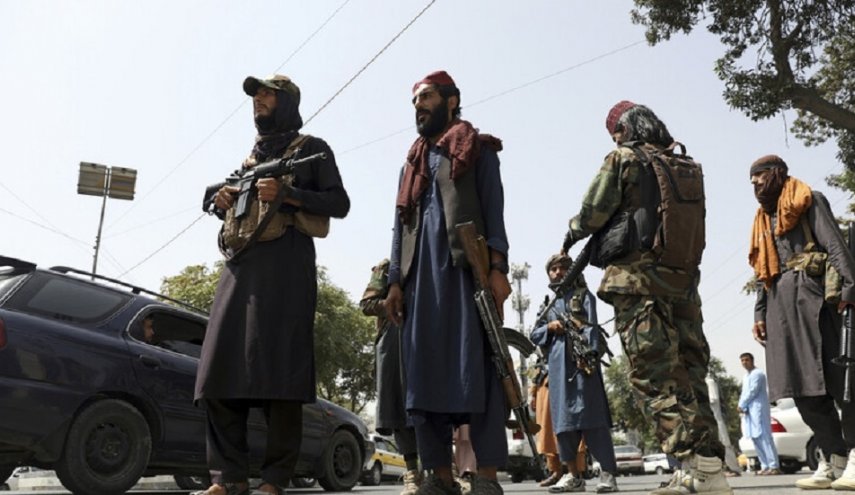 طالبان تعتمد علما جديدا لافغانستان..صورة