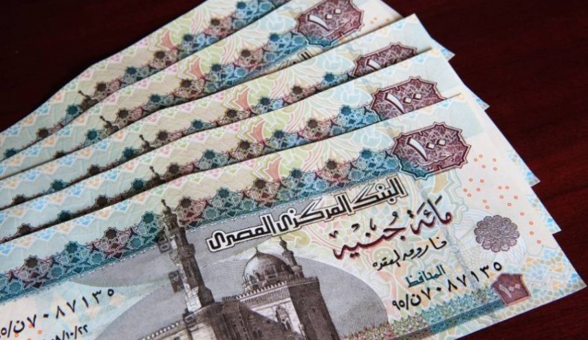 الجنيه الدولار المصري مقابل سعرُ الدولارِ