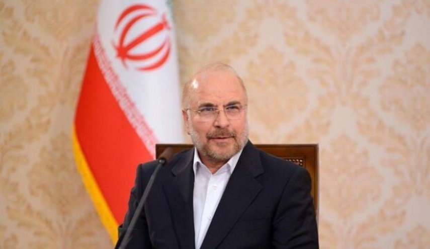 البرلمان الإيراني يعتزم وقف ربط الموازنة العامة بإيرادات النفط