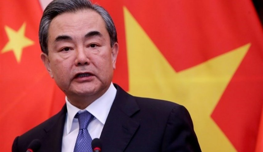 وزير الخارجية الصيني يصل إلى كابل