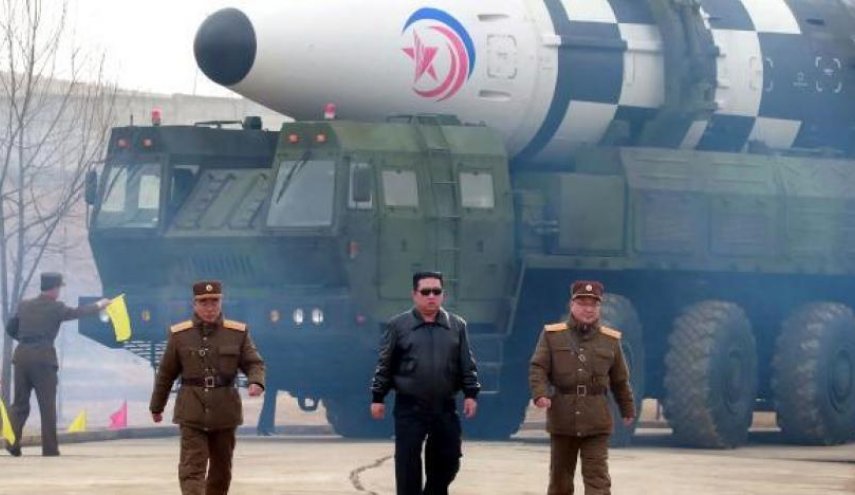 زعيم كوريا الشمالية يتعهد ببناء قدرات هجومية ساحقة لا يمكن إيقافها
