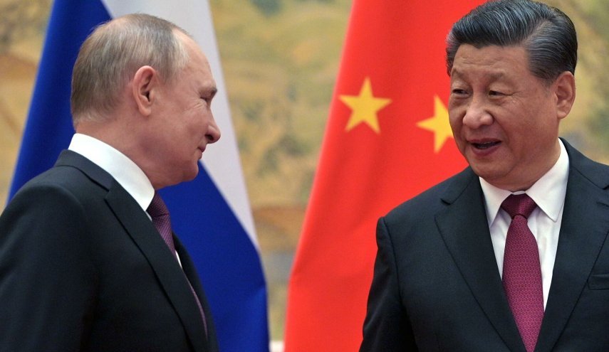 الصين تدعو روسيا وأوكرانيا إلى الالتزام بمسار المفاوضات