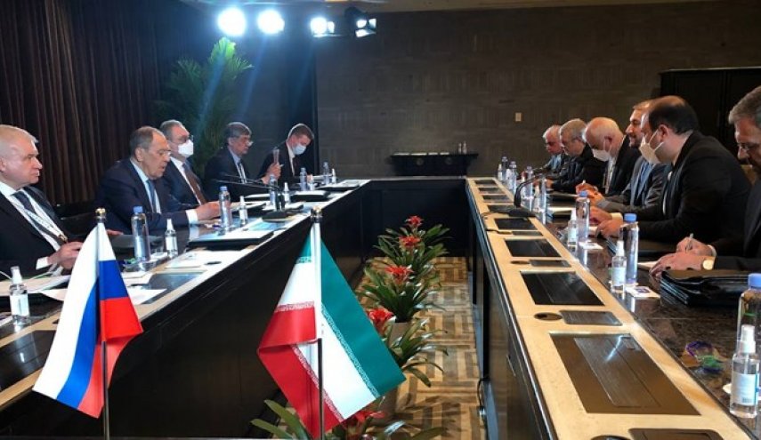 وزیر امور خارجه در دیدار لاوروف: مخالف اعمال تحریم‌ها و اقدامات یکجانبه علیه روسیه هستیم
