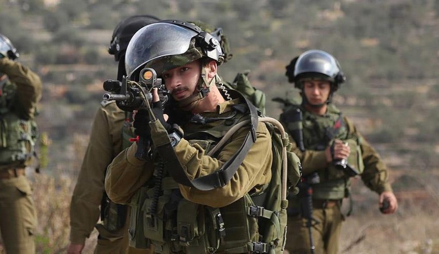 نظامیان صهیونیست دو جوان فلسطینی را هدف تیراندازی قرار دادند