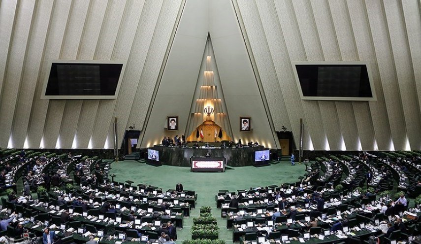برلمانيون إيرانيون يطالبون بالحصول على ضمان قوي من أمريكا في فيينا 