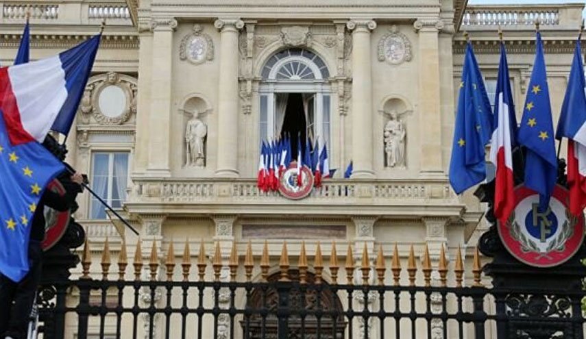 فرانسه، سفیر روسیه را احضار کرد