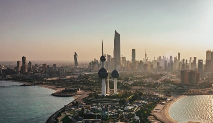 الكويت تعلن عودة سفيرها إلى لبنان