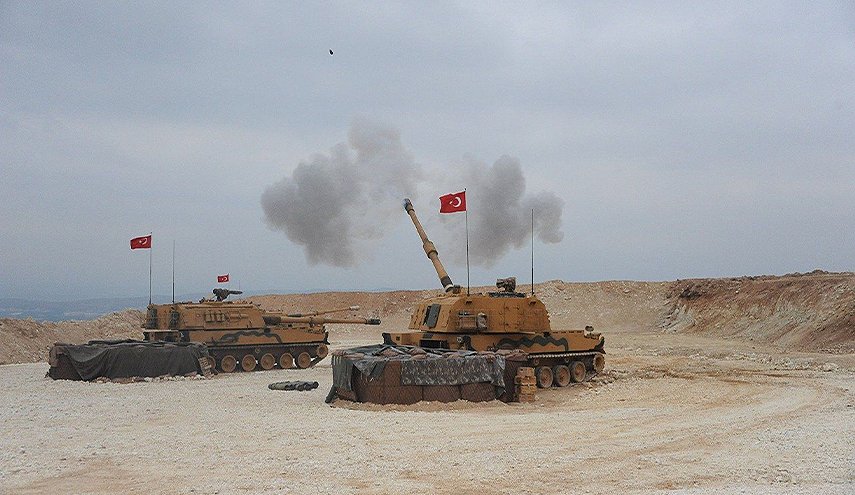 القوات التركية تدمر 11منزلا في قرى بريف الرقة الشمالي