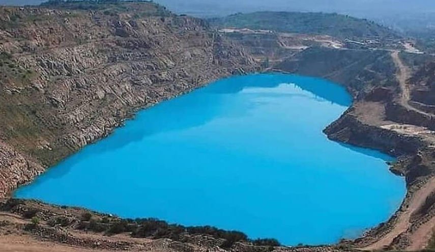  شاهد: بحيرة 'آت كلي' قلبية الشكل بمحافظة أردبيل الايرانية