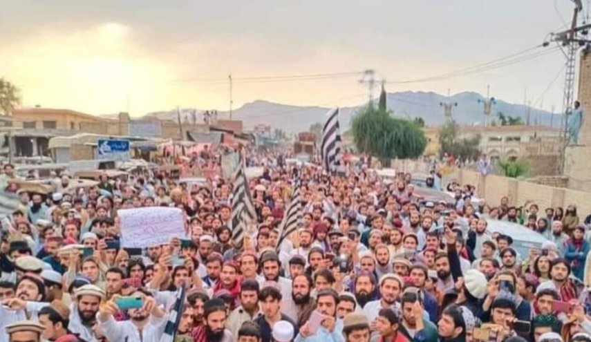 تظاهرات ضد پاکستانی شهروندان افغان در اروپا و اسلام‌آباد/شکایت افغانستان از پاکستان به سازمان ملل 