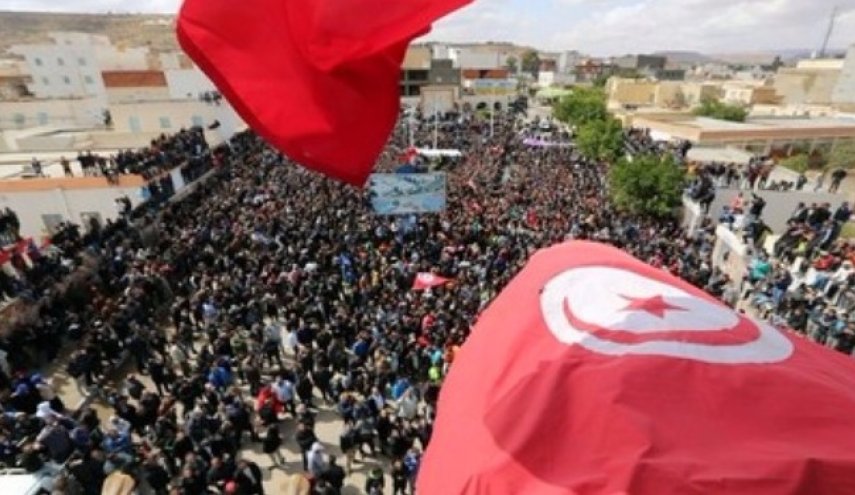التنسيقية الوطنية للحركات الاجتماعية بتونس تحذّر من انفجار شعبي 