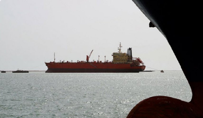 کشتی خارجی حامل 200 هزار لیتر سوخت قاچاق توقیف شد