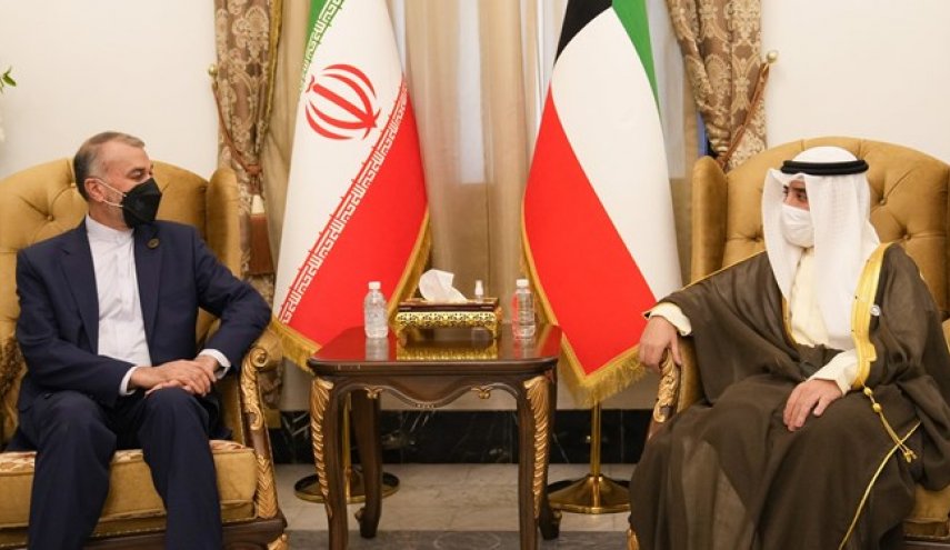 گفت‌و‌گوی تلفنی وزیران خارجه ایران و کویت