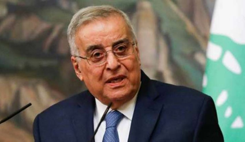 وزير الخارجية اللبناني يعلق على قرار وقف إصدار جوازات السفر