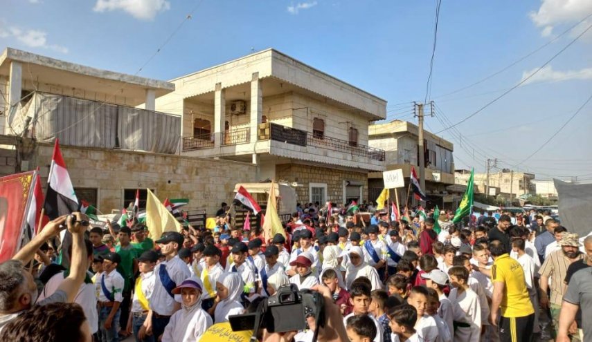 بالصور.. مسيرات حاشدة في بلدتي 'نبل والزهراء' لاحياء يوم القدس