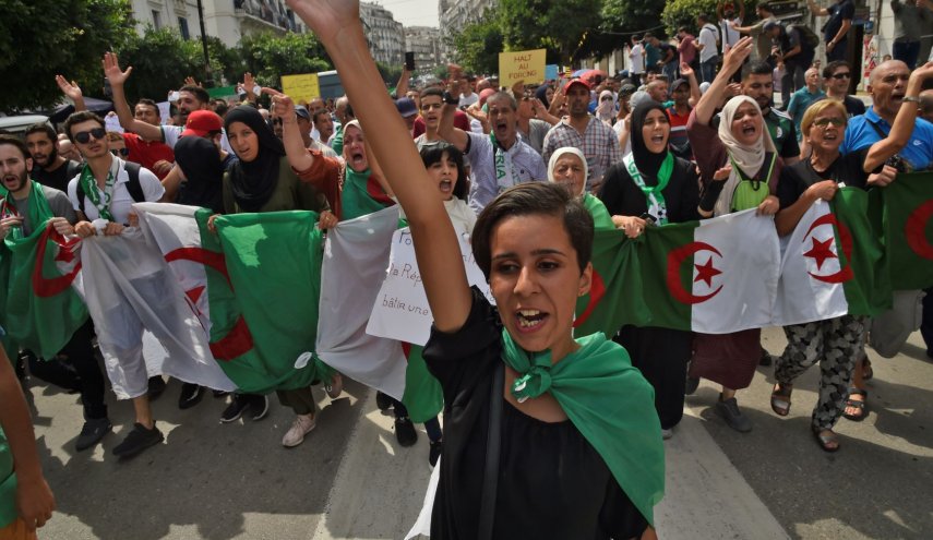 معتقلو الرأي الجزائريون: ملف متفجر بوجه السلطة