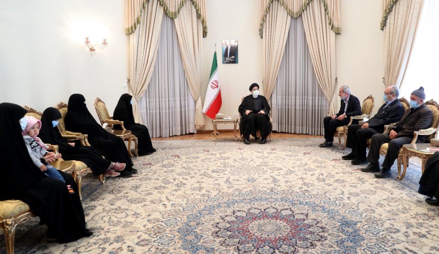 الرئيس الايراني: شهداؤنا نبراس طريقنا