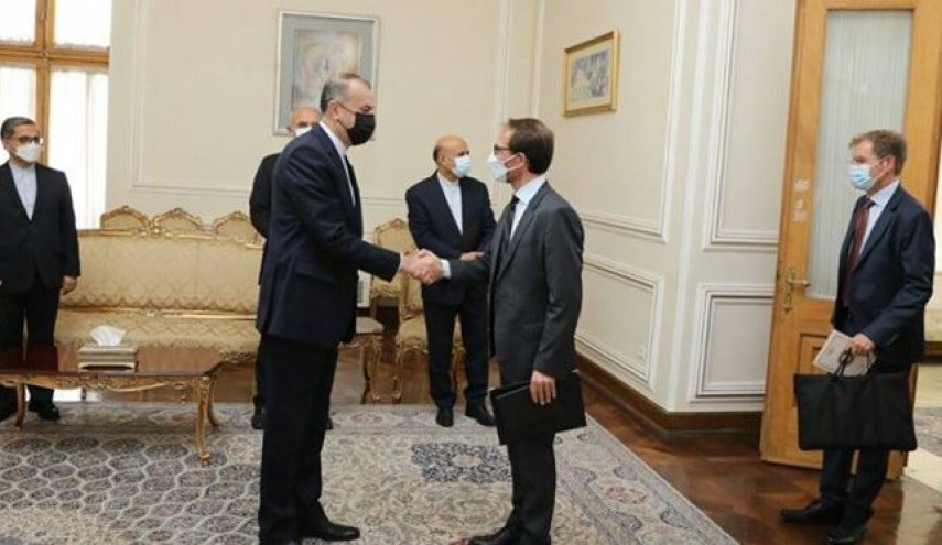 وزير الخارجية الايراني يتلقى دعوة لزيارة اوسلو