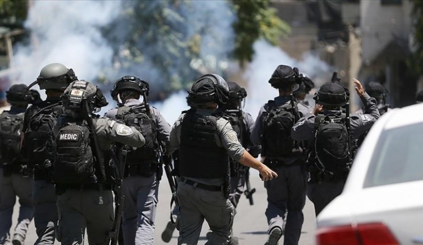 بازداشت ۱۱ فلسطینی در کرانه باختری توسط نظامیان صهیونیست
