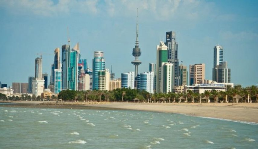 الكويت تسلم العراق 5 صيادين دخلوا المياه الإقليمية بالخطأ