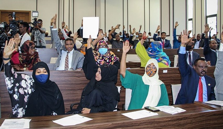 البرلمان الصومالي يشكل لجنة لترتيب الانتخابات الرئاسية