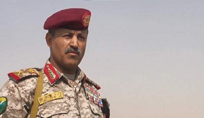 وزیر دفاع یمن به متجاوزان هشدار داد   