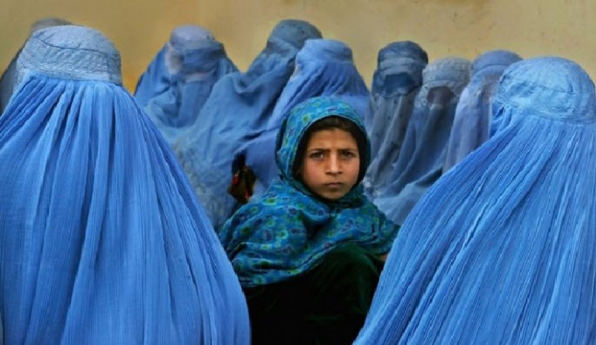دستورالعمل جدید طالبان برای حجاب زنان در افغانستان/ زنان باید صورت خود را در ملاء عام بپوشانند و برقع بهترین گزینه است