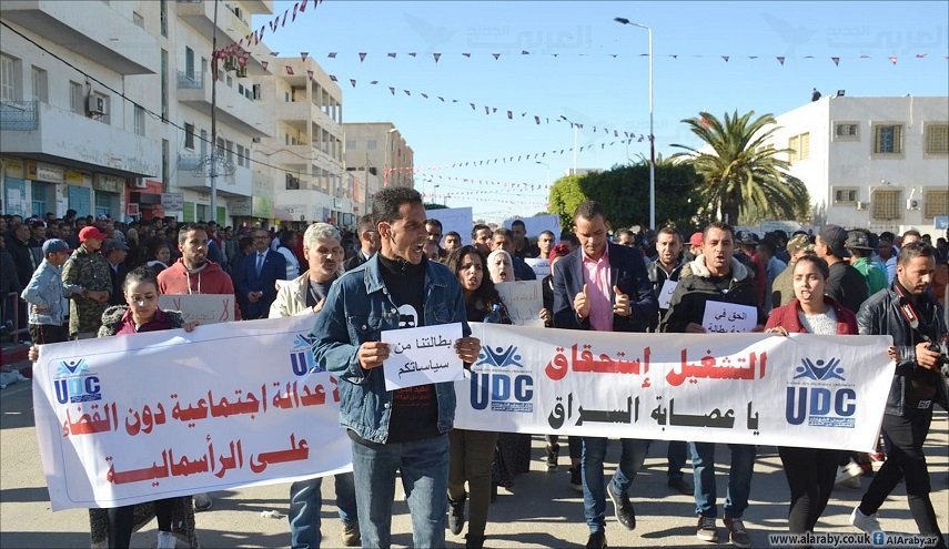 تظاهرات شهروندان تونسی علیه قانون کار