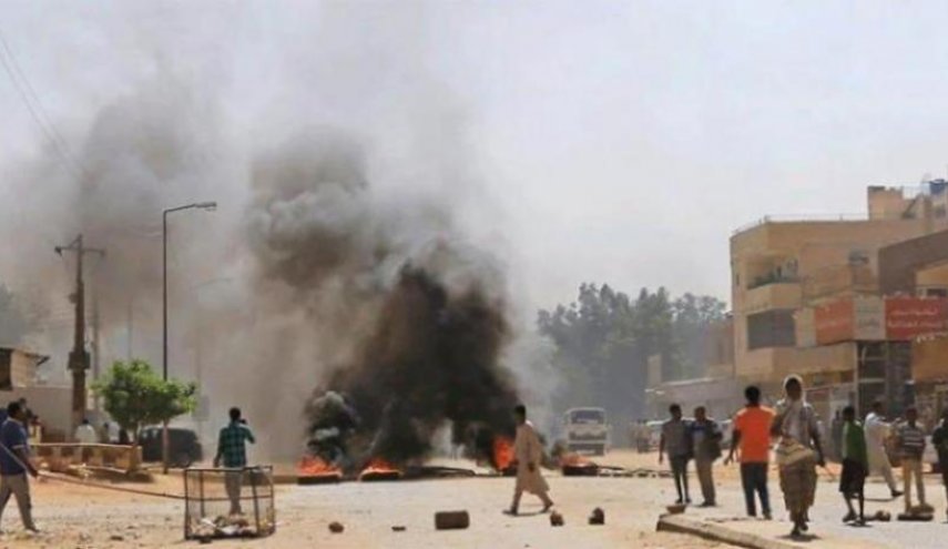 3 قتلى و7 جرحى إثر اشتباكات  قبلية دامية وسط السودان
