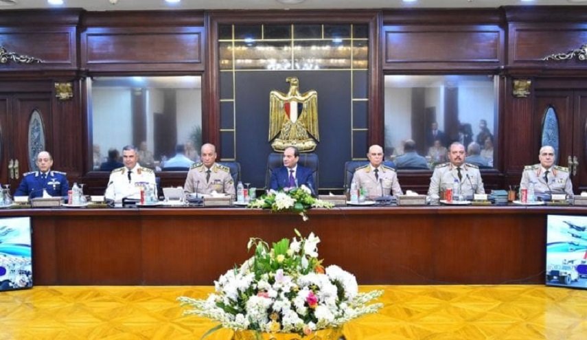 بعد هجوم سيناء.. السيسي يترأس اجتماع المجلس الأعلى للقوات المسلحة
