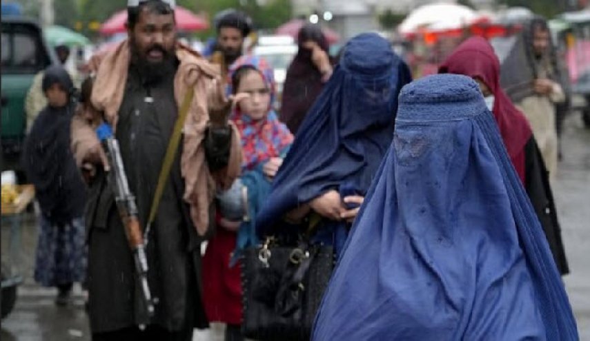 طالبان اجباری بودن برقع را تکذیب کرد