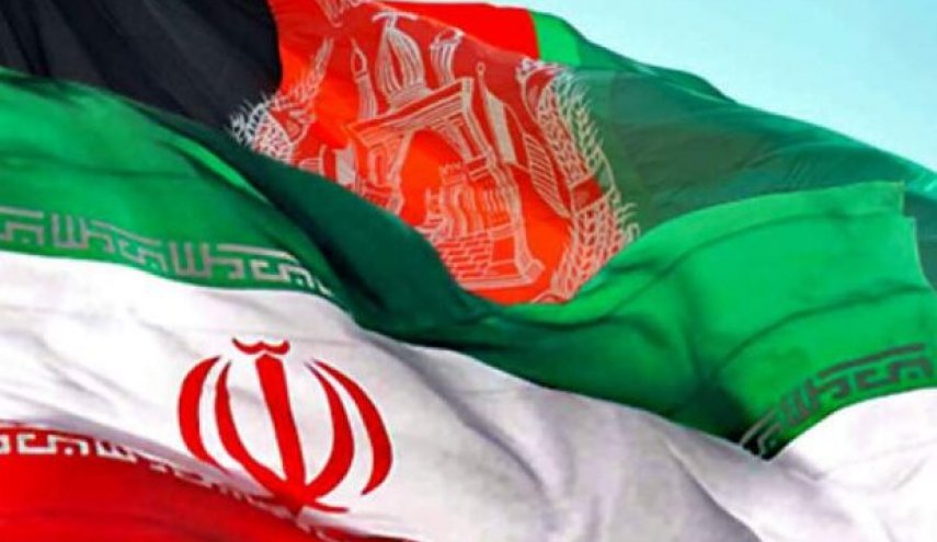 20 سرمایه‌گذار افغانستانی تابعیت جمهوری اسلامی ایران را اخذ کردند