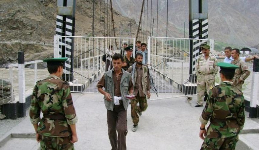 أنباء عن اشتباكات على حدود أفغانستان وطاجيكستان

