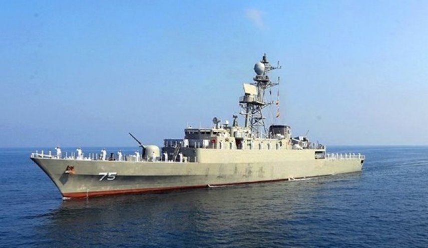 البحرية الايرانية تنقذ سفينة عمانية تعطلت في المياه الدولية